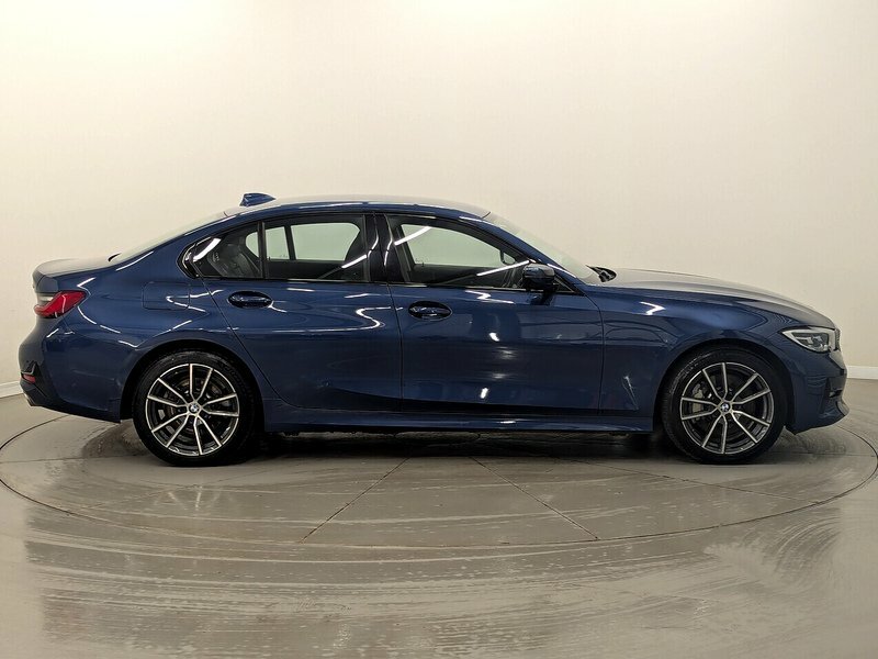 BMW 3 Series 330E Sport Pro YC70FLB Blue #2