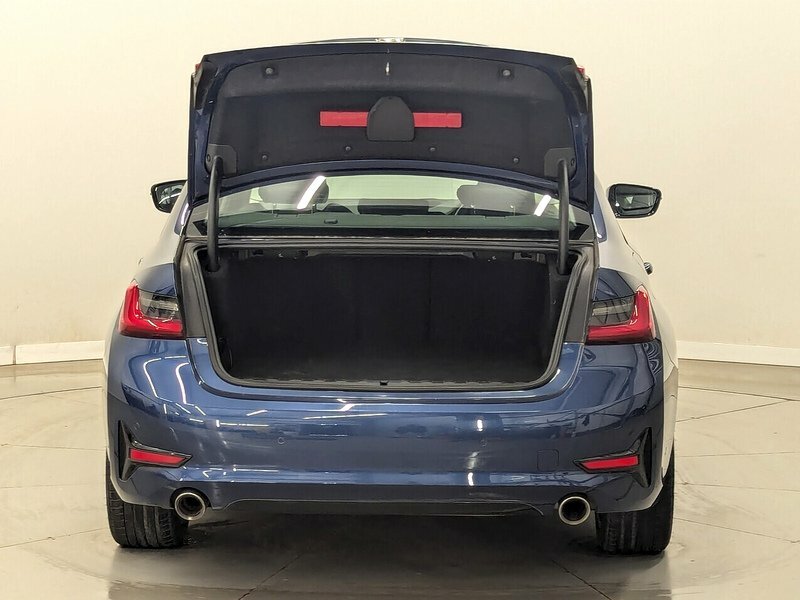 BMW 3 Series 330E Sport Pro YC70FLB Blue #4