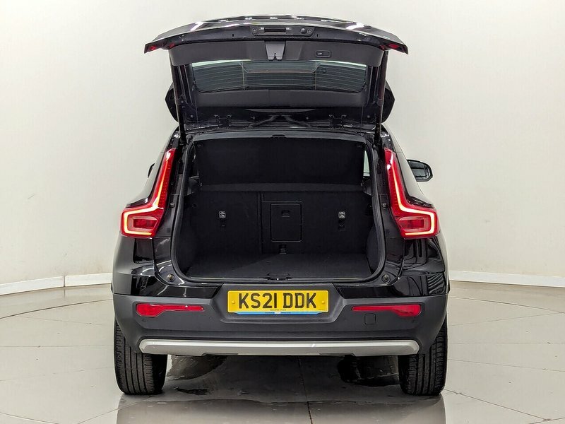 Volvo XC40 T3 Inscription Pro KS21DDK Black #4