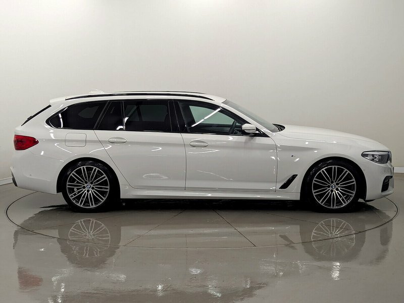 BMW 5 Series 520D Mht M Sport YG20DFD White #2