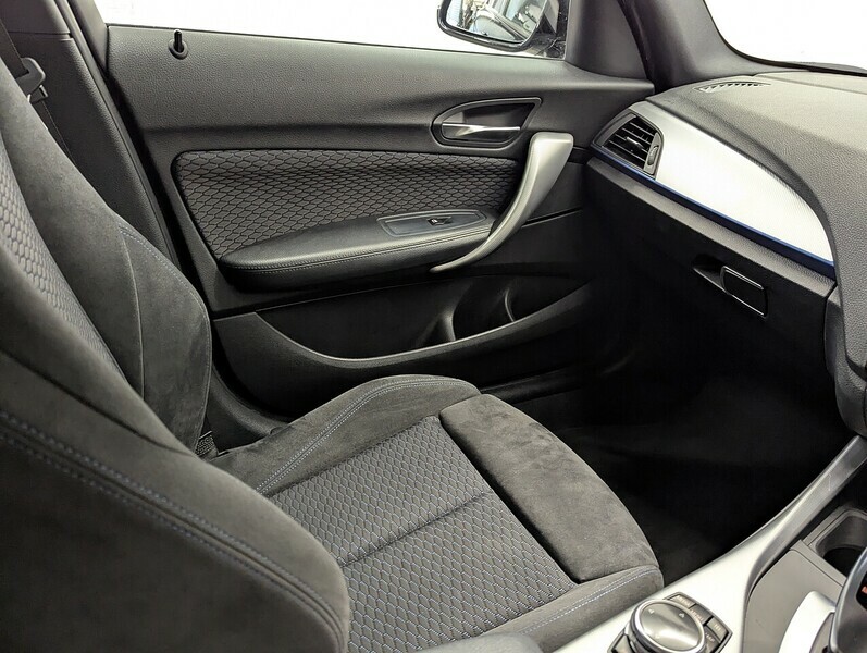 BMW 1 Series Sport White #34