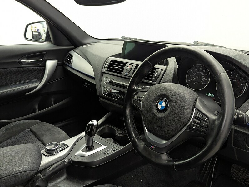 BMW 1 Series Sport White #17