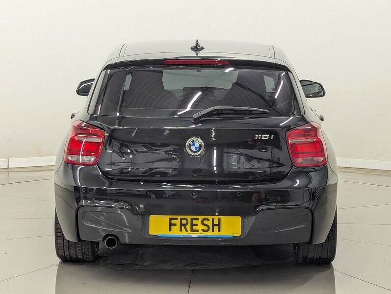 BMW 1 Series Sport White #9