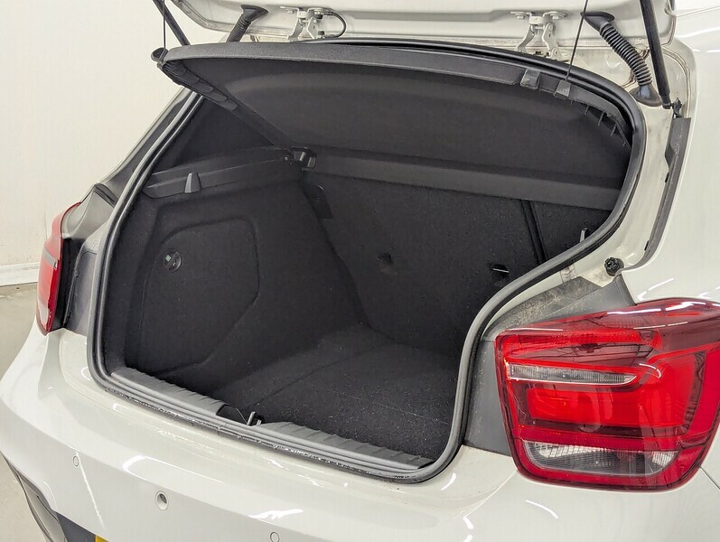 BMW 1 Series 116D Sport Black #9