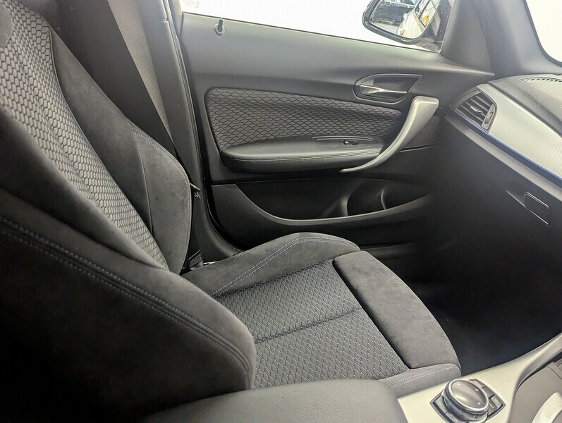 BMW 1 Series 116D Sport Black #25