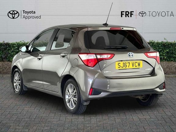 Toyota Yaris Icon Tech Hybrid Brown #4
