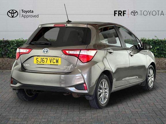 Toyota Yaris Icon Tech Hybrid Brown #2