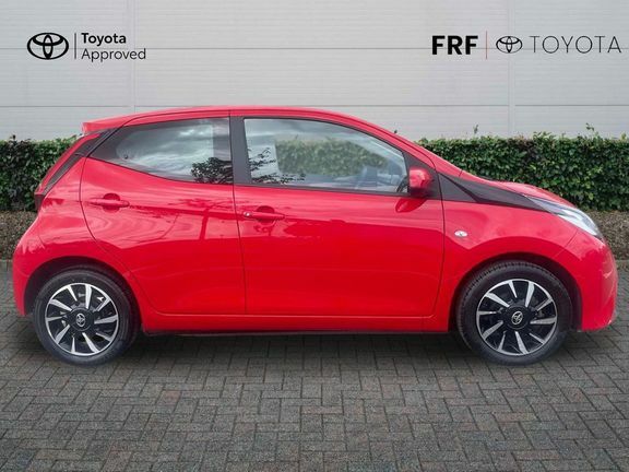 Toyota Aygo X X-play Tss White #23