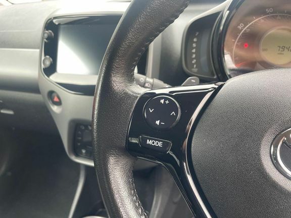 Toyota Aygo X X-play Red #30