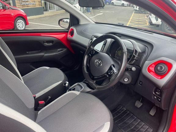 Toyota Aygo X X-play Red #12