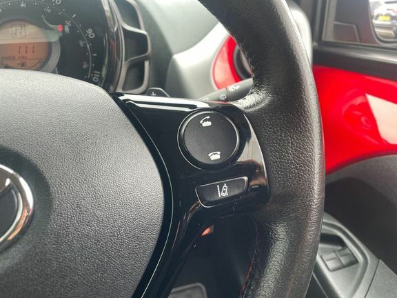 Toyota Aygo X X-play Red #31