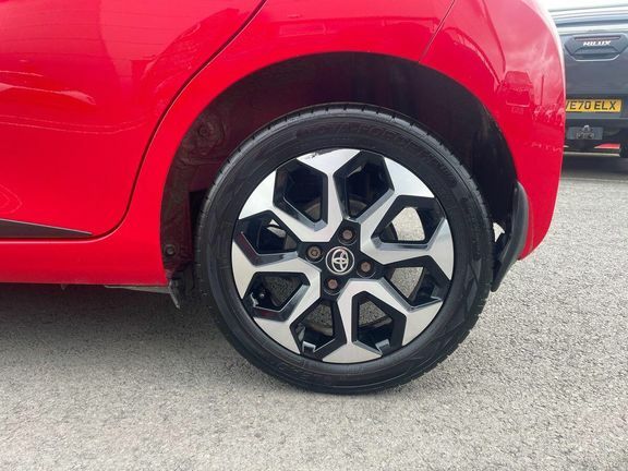 Toyota Aygo X X-play Red #25