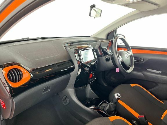 Toyota Aygo X X-cite M Bitone #5