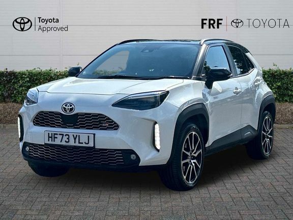 Toyota Yaris Cross Gr Sport Fwd White #3