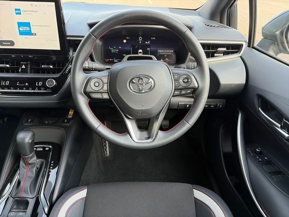 Toyota Corolla 2.0 Hybrid 178 Excel Cvt Panoramic Roof Silver #7