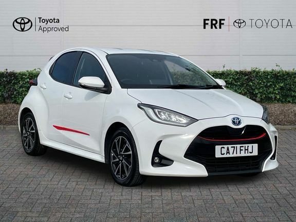 Toyota Yaris Design 1.5 Hybrid White