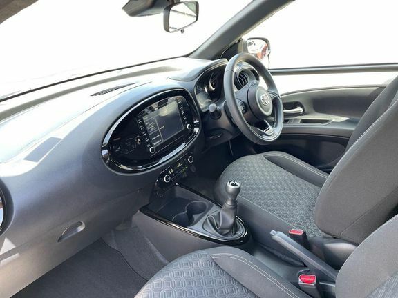 Toyota Aygo X Edge Manual White #5