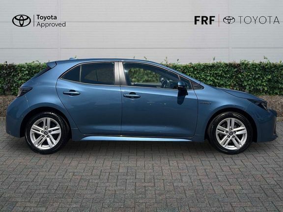 Toyota Corolla Toyota Hat 1.8 Hbd 122Hp Design Cvt Hatchback Blue #23