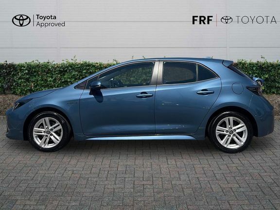 Toyota Corolla Toyota Hat 1.8 Hbd 122Hp Design Cvt Hatchback Blue #24
