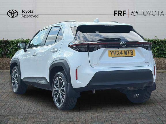 Toyota Yaris Cross Excel Fwd White #4