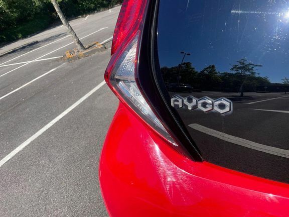 Toyota Aygo X X-play Tss Vvt-i 1.0 Red #27