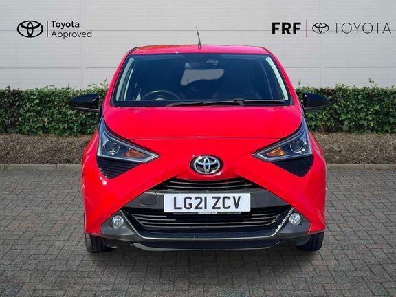 Toyota Aygo X X-play Tss Vvt-i 1.0 Red #22
