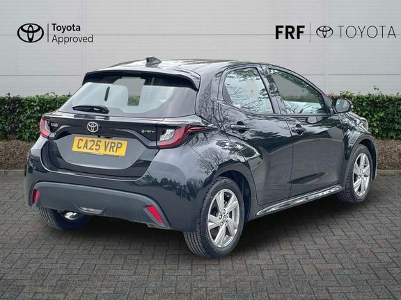 Toyota Yaris Icon Black #2