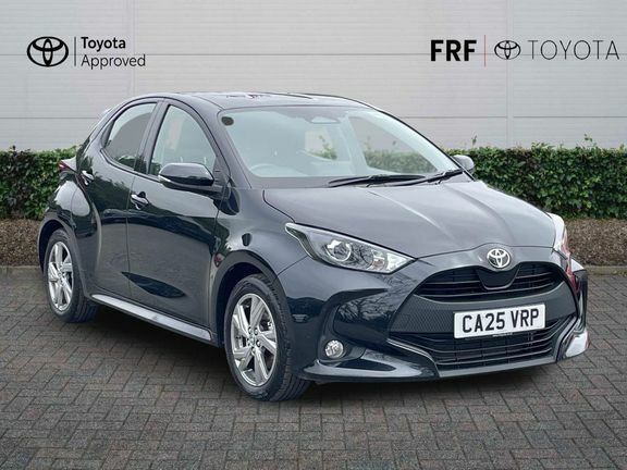 Toyota Yaris Icon Black