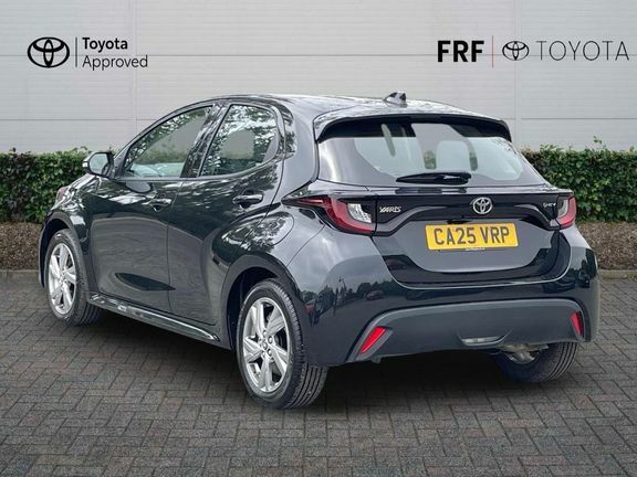 Toyota Yaris Icon Black #4