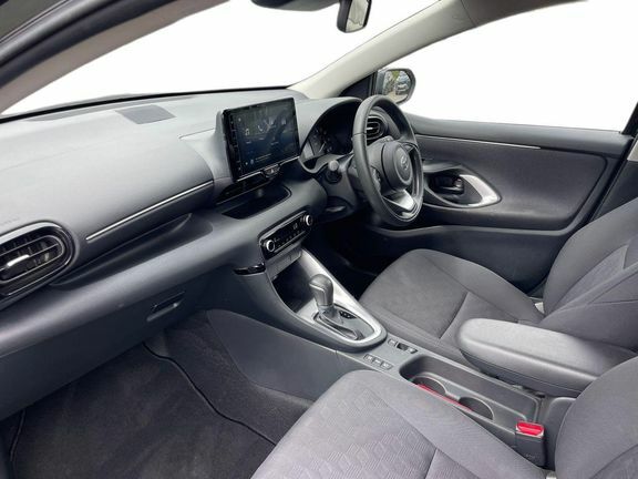 Toyota Yaris Icon Black #5