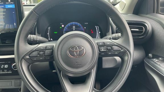Toyota Yaris Cross Design White #7
