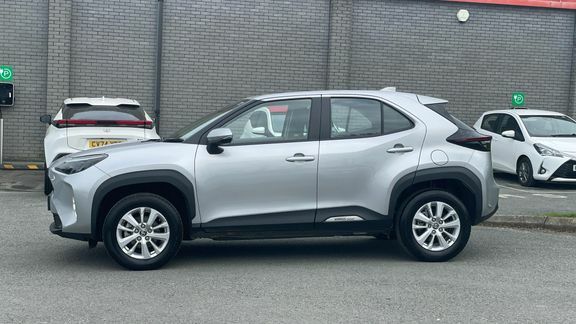 Toyota Yaris Cross Design White #16