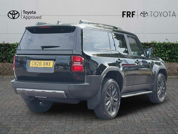 Toyota Land Cruiser Invincible 5 Seats Pan Roof Black #2