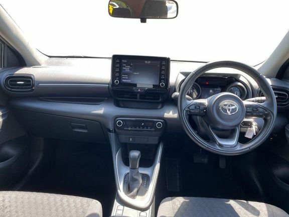 Toyota Yaris Yaris Design 1.5 Hybrid Silver #6