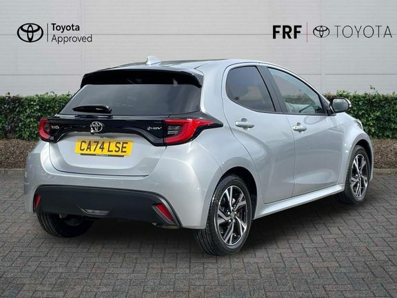 Toyota Yaris Design CA74LSE Silver #2