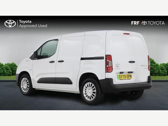 Toyota Proace City 50Kwh Icon Short Panel Van Swb 7Kw Obc White #4