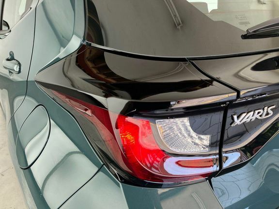 Toyota Yaris 1.5 Hybrid 130 Excel Cvt #20