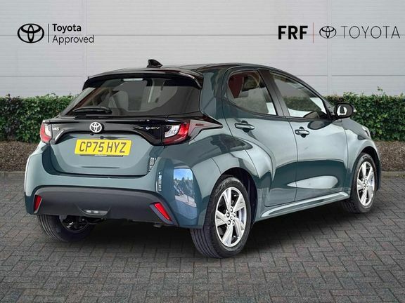 Toyota Yaris Icon Green #2
