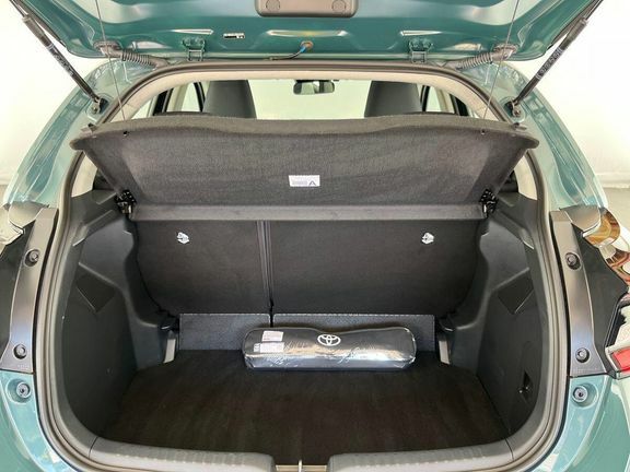 Toyota Yaris 1.5 Hybrid 130 Excel Cvt #12