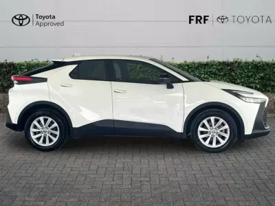 Toyota C-Hr 1.8 Hybrid Design Cvt White #23