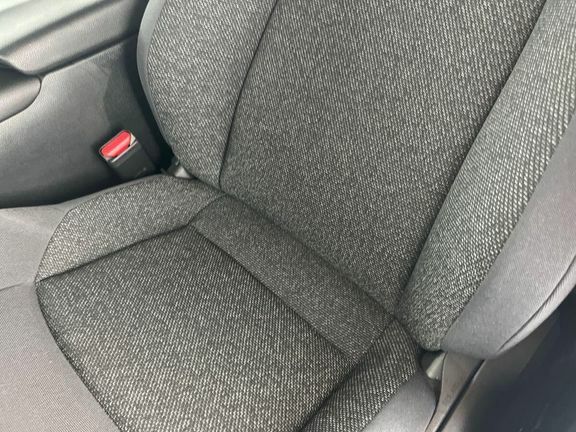 Toyota C-Hr 1.8 Hybrid Design Cvt Black #17