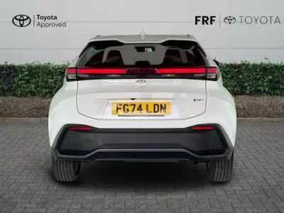 Toyota C-Hr 1.8 Hybrid Design Cvt White #26