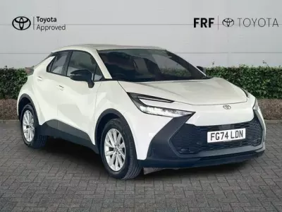 Toyota C-Hr 1.8 Hybrid Design Cvt White #1
