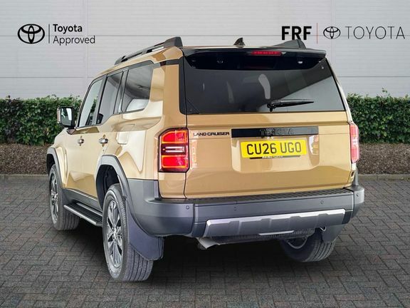 Toyota Land Cruiser Invincible 5 Seats Pan Roof #4