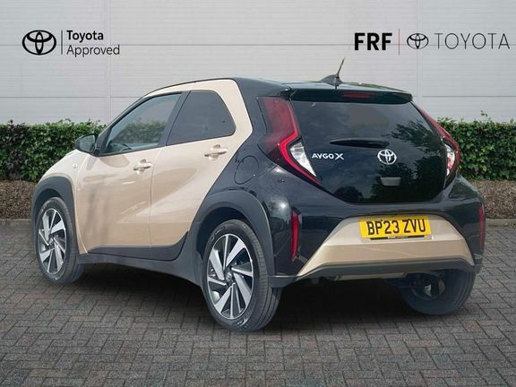 Toyota Aygo X Edge Manual Beige #4