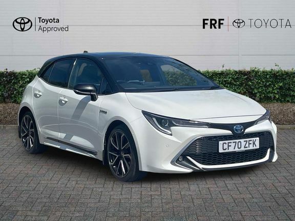 Toyota Corolla Excel 2.0 Hb Bitone Jbl Trk White