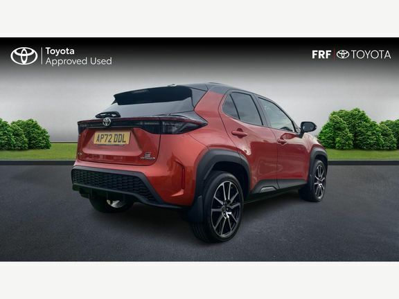 Toyota Yaris Cross Gr Sport Fwd Orange #2