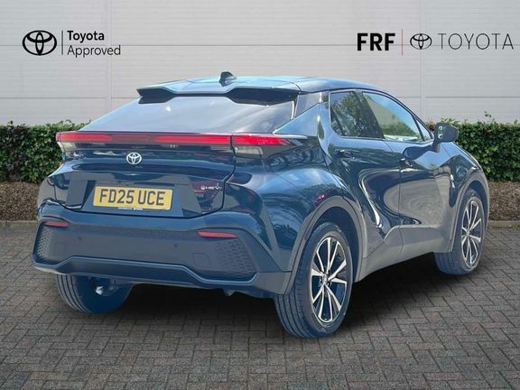 Toyota C-Hr Design 1.8 Fwd Hybrid  #2