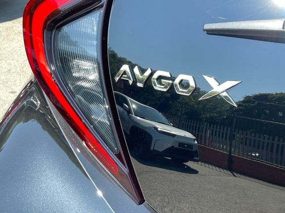 Toyota Aygo X 1.5H Icon Cvt Euro 6 Ss White #38