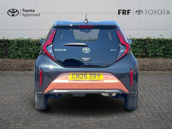 Toyota Aygo X 1.5H Icon Cvt Euro 6 Ss White #26